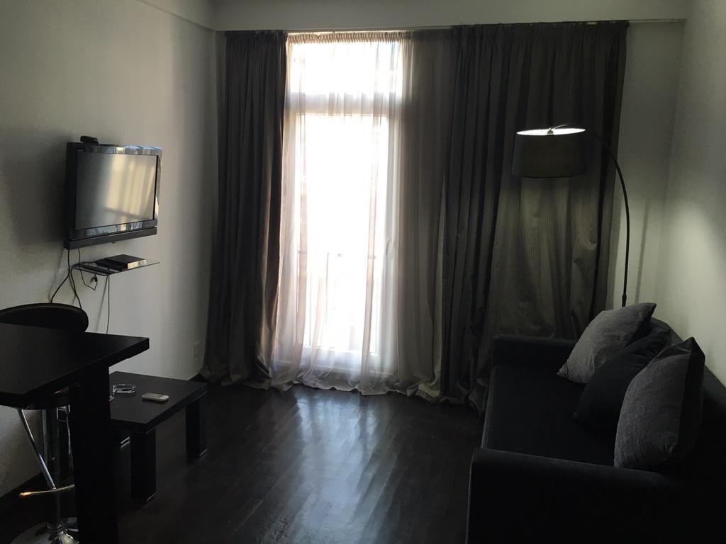 Black-White Rooms Батумі Екстер'єр фото